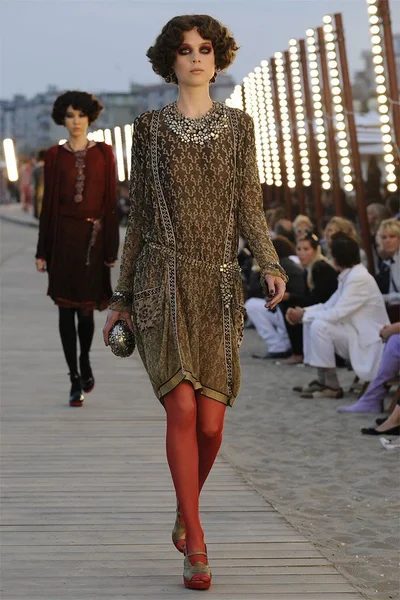 Look 25